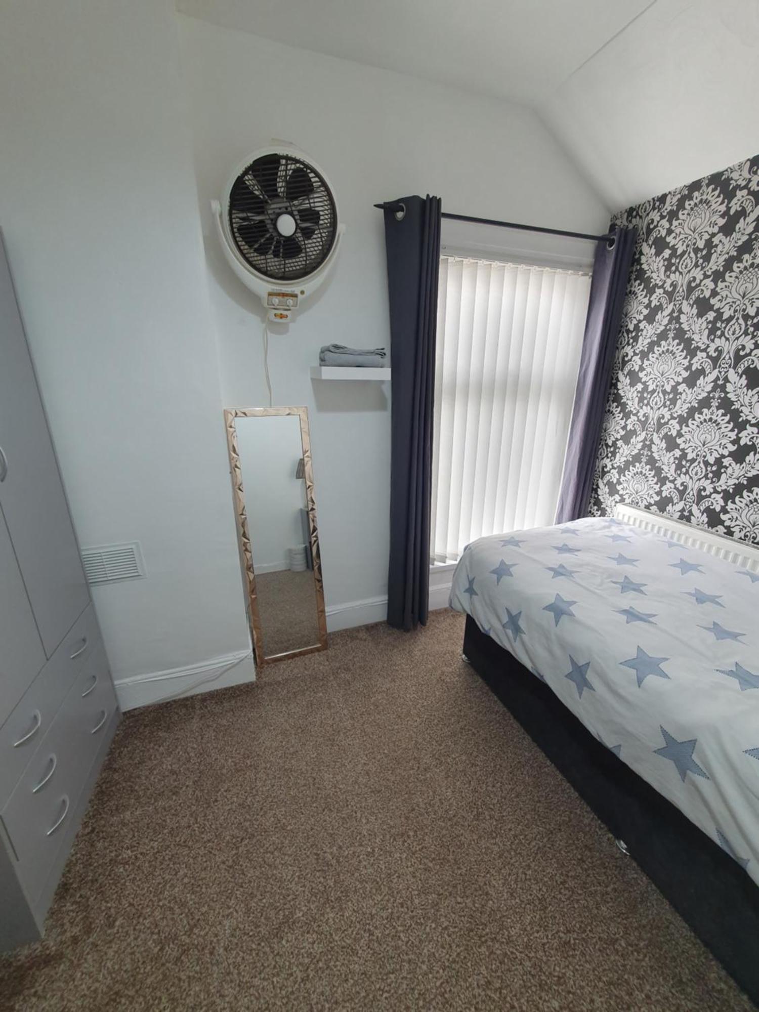 Private Room In Cardiff Exterior foto